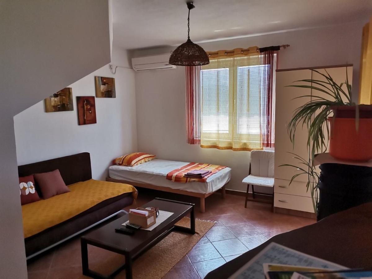 Apartments Vesna Nova Vas  Екстер'єр фото