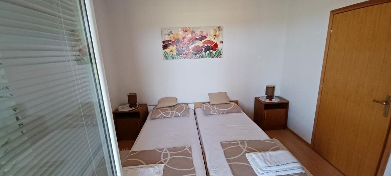 Apartments Vesna Nova Vas  Екстер'єр фото
