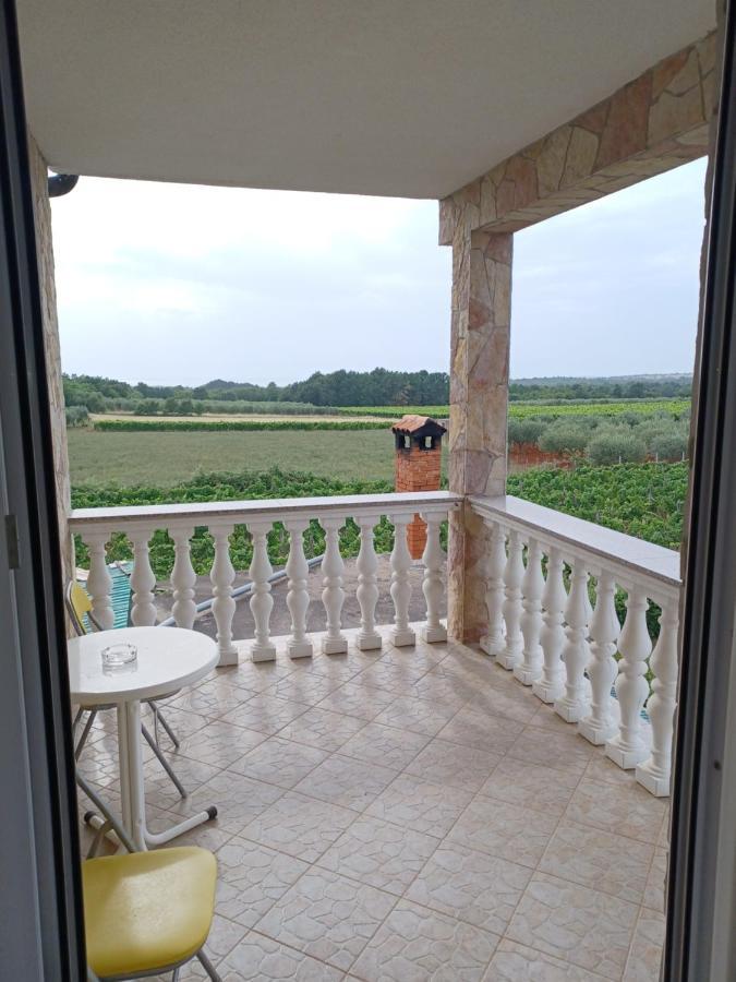 Apartments Vesna Nova Vas  Екстер'єр фото